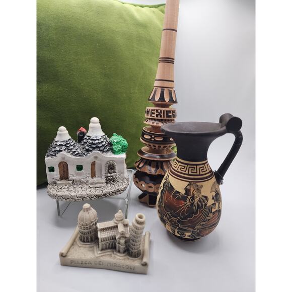Souvenirs from Italy, Greece and Mexico - Picture 1 of 5
